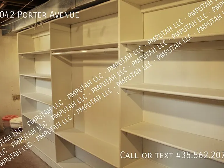 4042 S Porter Ave — Photo 33