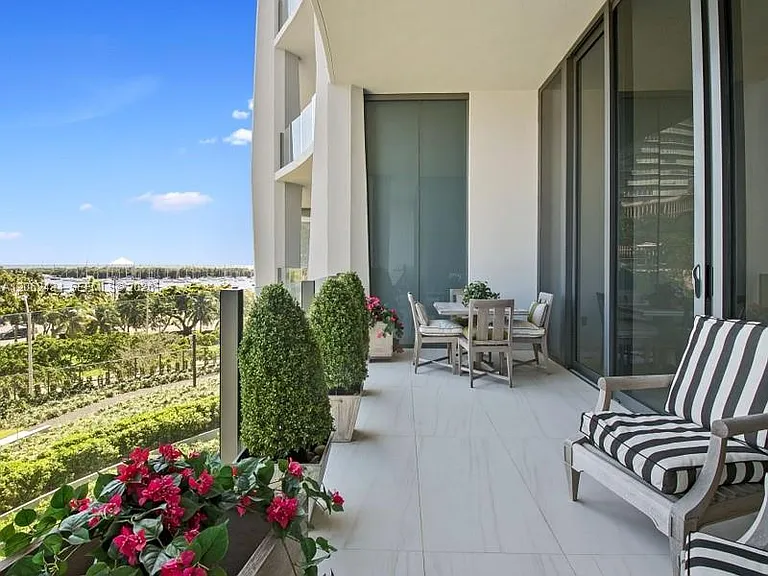 2811 S Bayshore Dr #5C — Photo 6