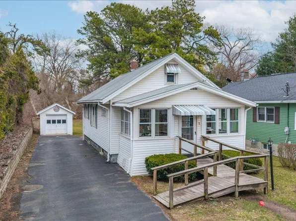 1 Spruce Street, Colonie, NY 12205