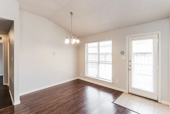 2111 Dandelion Dr — Photo 7
