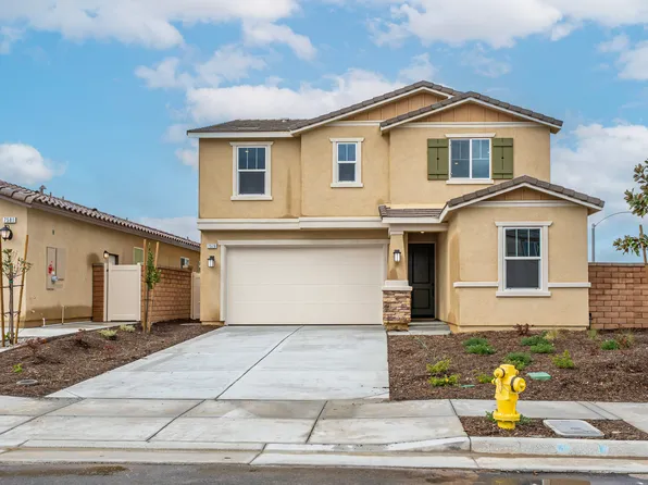7579 Goldenfruit Cir, Riverside, CA 92507