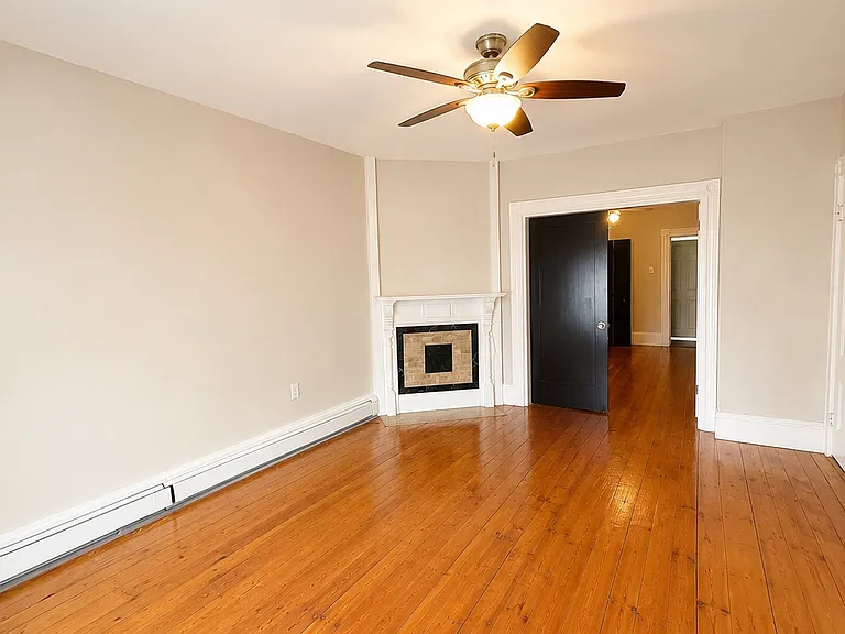 279 Webster St #1 — Photo 8