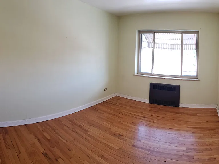 Second bedroom wide view