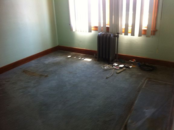 5th image of 213 E 22nd St