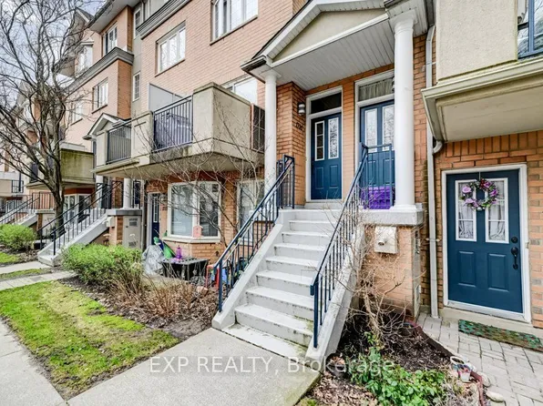 28 Sommerset Way #1716, Toronto, ON M2N 6W7