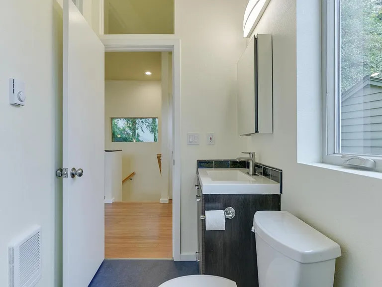 2822 NW Ariel Ter #B — Photo 13
