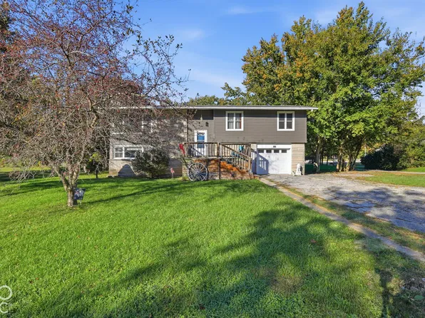 203 N Poplar St, Amboy, IN 46911