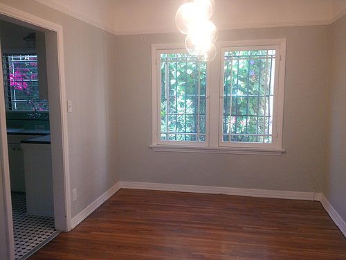 2nd image of 539 1/2 N Sycamore Ave