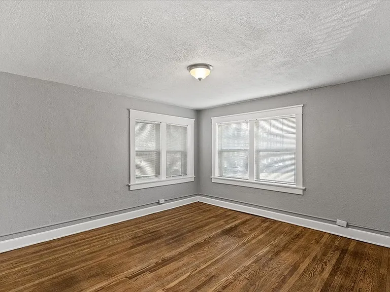 3913 Scarritt Ave — Photo 18