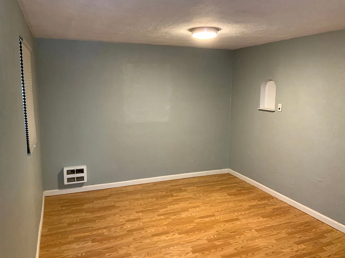 Spacious Studio in Coburg Rd Area — Photo 4