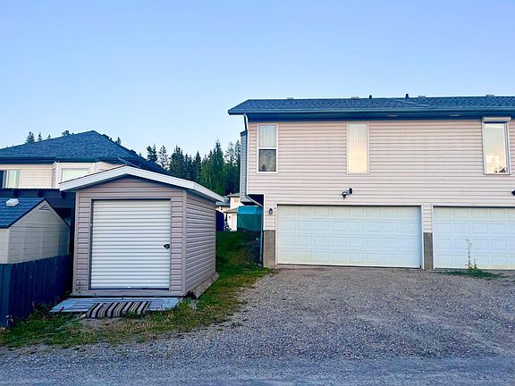 2nd image of 168 Sitar Cres