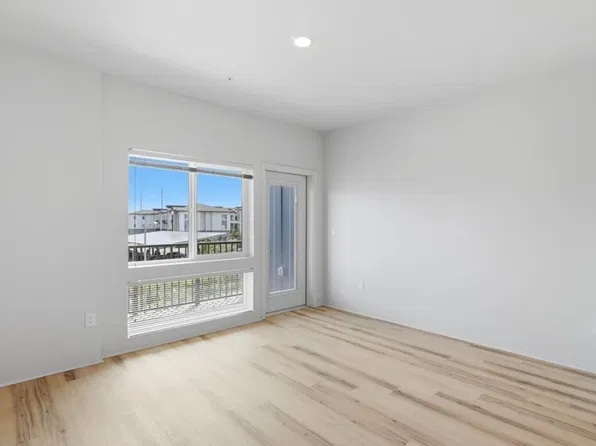 91-3529 Nana Hope St #1304, Ewa Beach, HI 96706