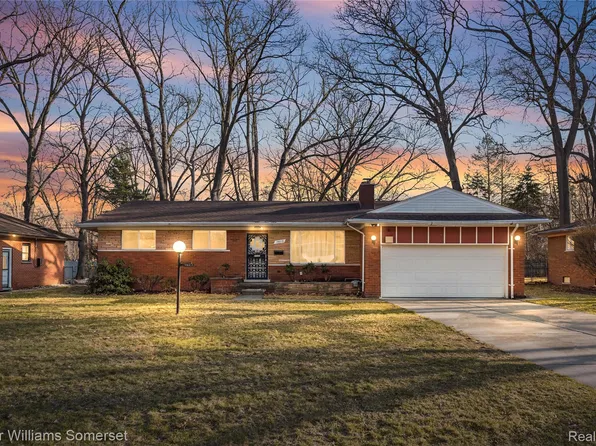 19015 Greenwald Dr, Southfield, MI 48075