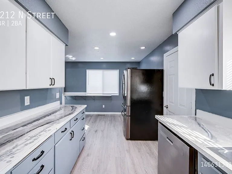 1212 N St — Photo 12