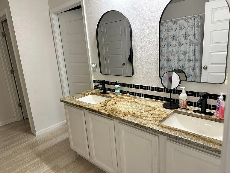 6975 Crimson Ln — Photo 10