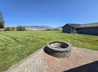 40 Carter Mountain Rd, Cody, WY 82414