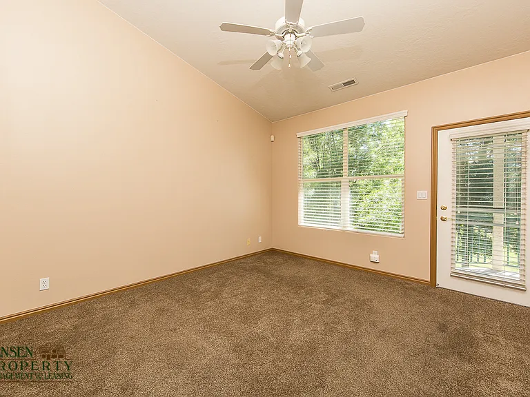 153 N Turnbury Ln — Photo 14