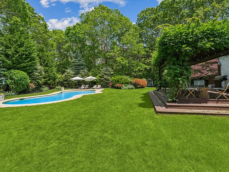 39 Hollow Ln — Photo 34
