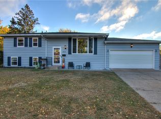 403 S Willson Dr, Altoona, WI 54720
