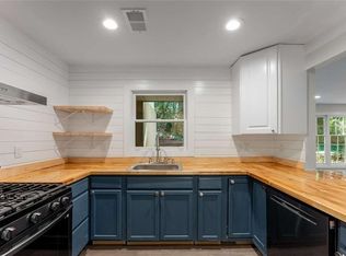 2815 Vineyard Way SE, Smyrna, GA 30082