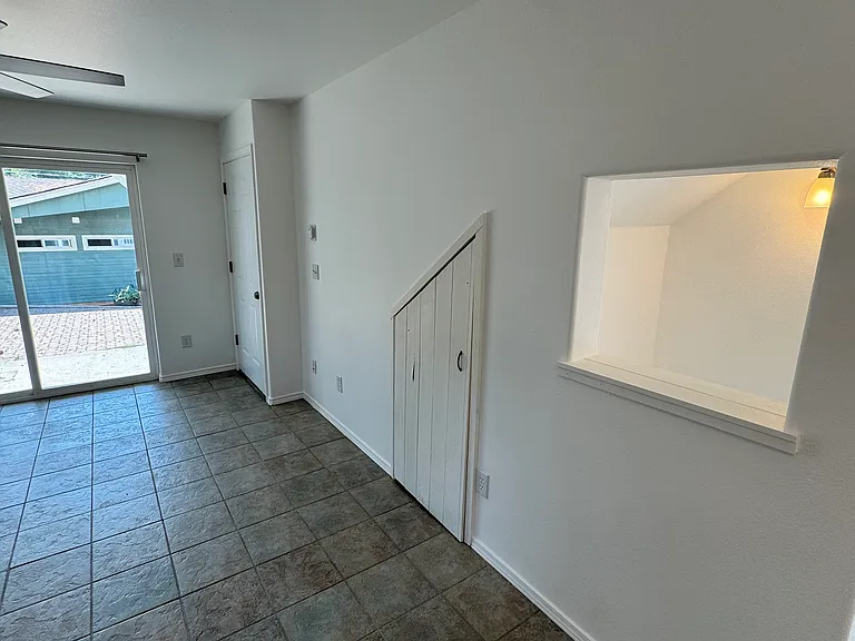 540 NW Portland Ave #1 — Photo 4