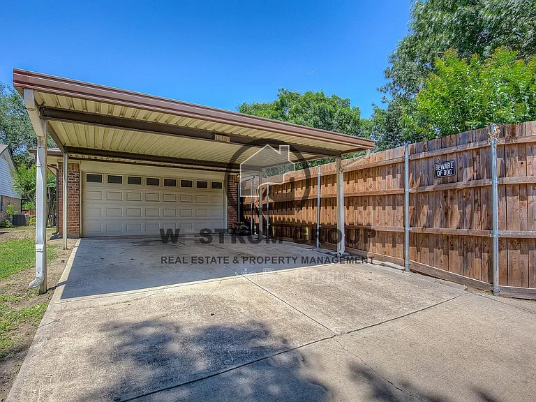 1642 Belltower Dr — Photo 40