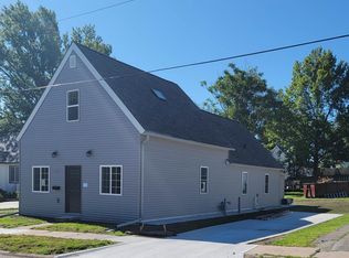 3927 J St, Omaha, NE 68107