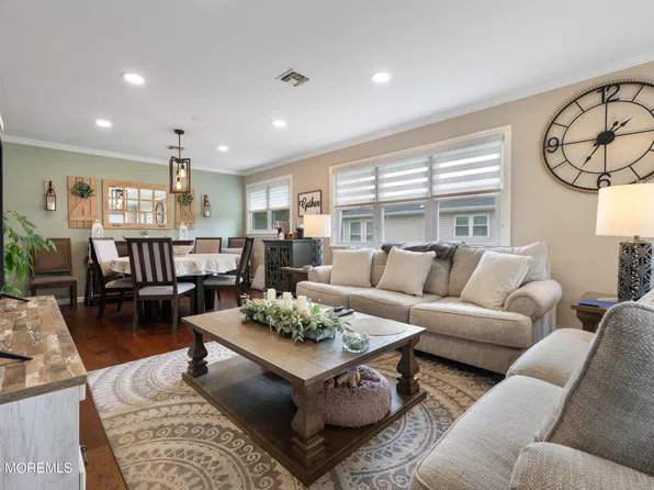 334 Curacao Street, Toms River, NJ 08757