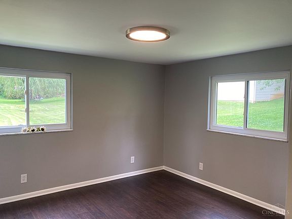 4th image of 3040 Werkridge Dr