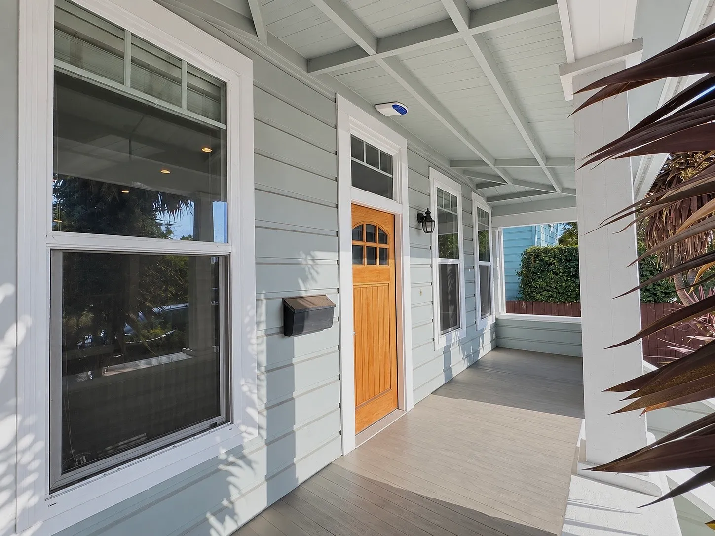 3 bed, 1250 sqft, $4,950 — Photo 2