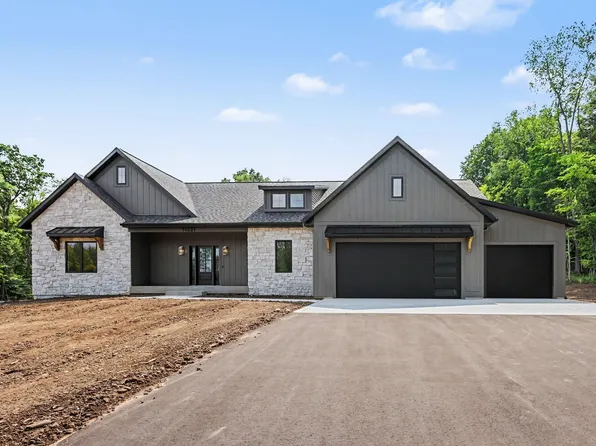 10621 Sun Da Go Dr SE, Middleville, MI 49333