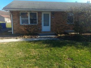 610 Reading Rd APT A, Christiansburg, VA 24073