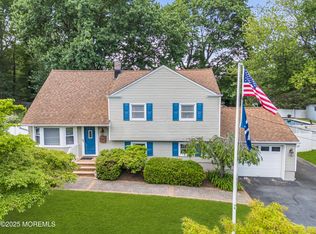 8 Millbrook Dr, New Monmouth, NJ 07748