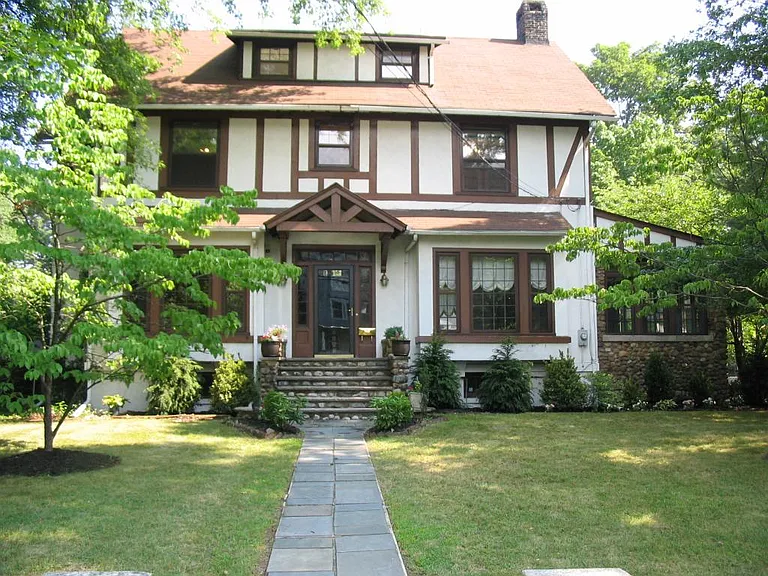 168 Watchung Ave — Photo 1
