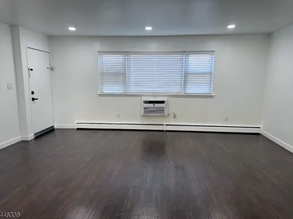 2467 State Route 10, Morris Plains, NJ