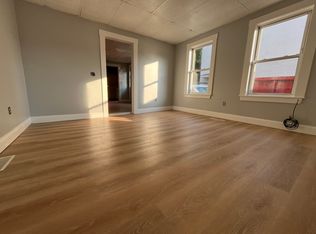 717 Main St #1, Warren, MA 01083