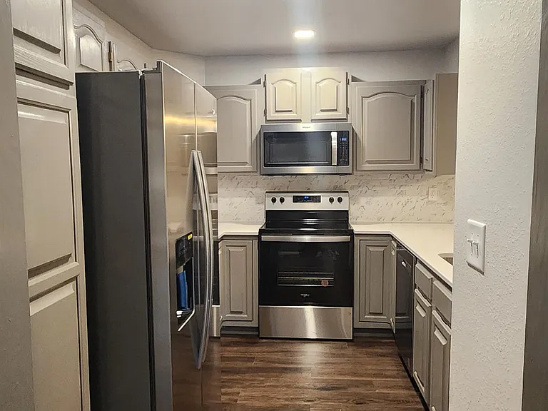 3945 Fairway Hills Dr #1 — Photo 4