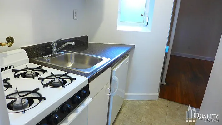 Rented by New York Quality Living Downtown | media 47