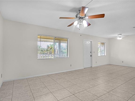 2nd image of 4601 Bayshore Dr APT A4