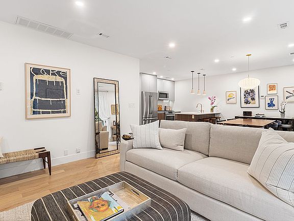 5th image of 334 22nd St APT 2B