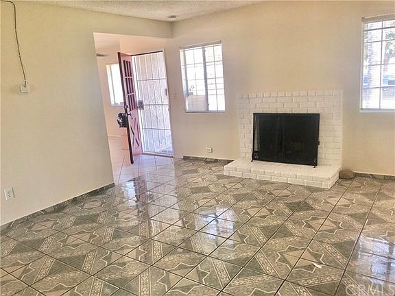 3rd image of 3230 Mountain Ave