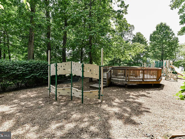 14104 Flicker Ct — Photo 59