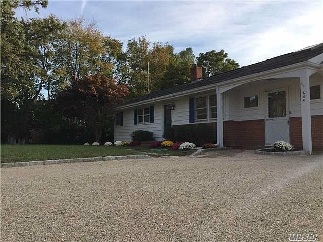 1st image of 600 Cedar Dr