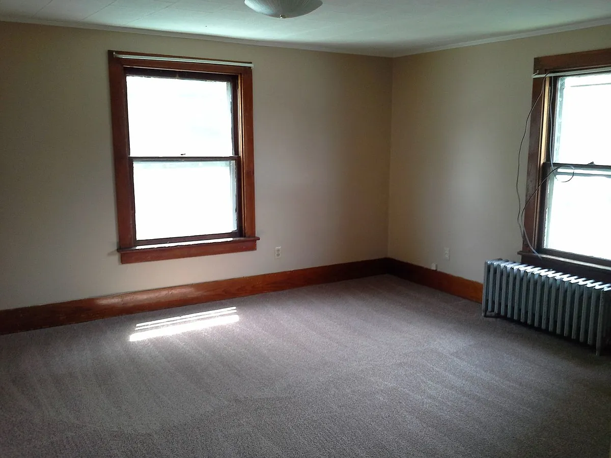 Building Photo - 111-113 E Bald Eagle St