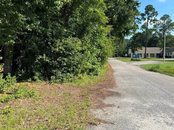 1002 Sterling St, Sumter, SC 29153
