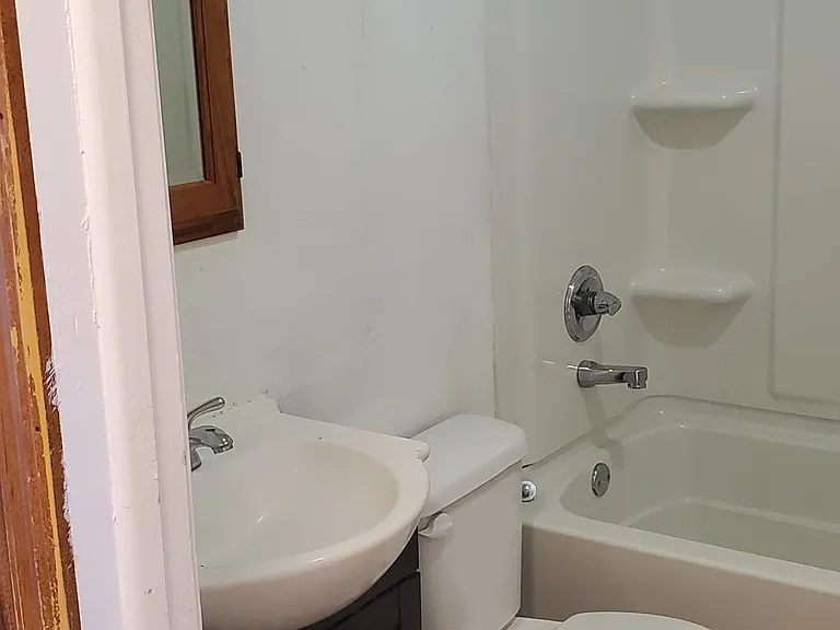 1515 SE 64th St — Photo 11