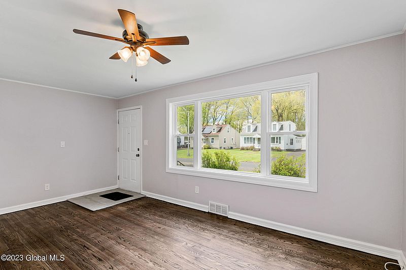 4th image of 87 Shirley Drive
