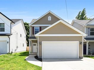 1121 Windermere Dr, Willoughby, OH 44094