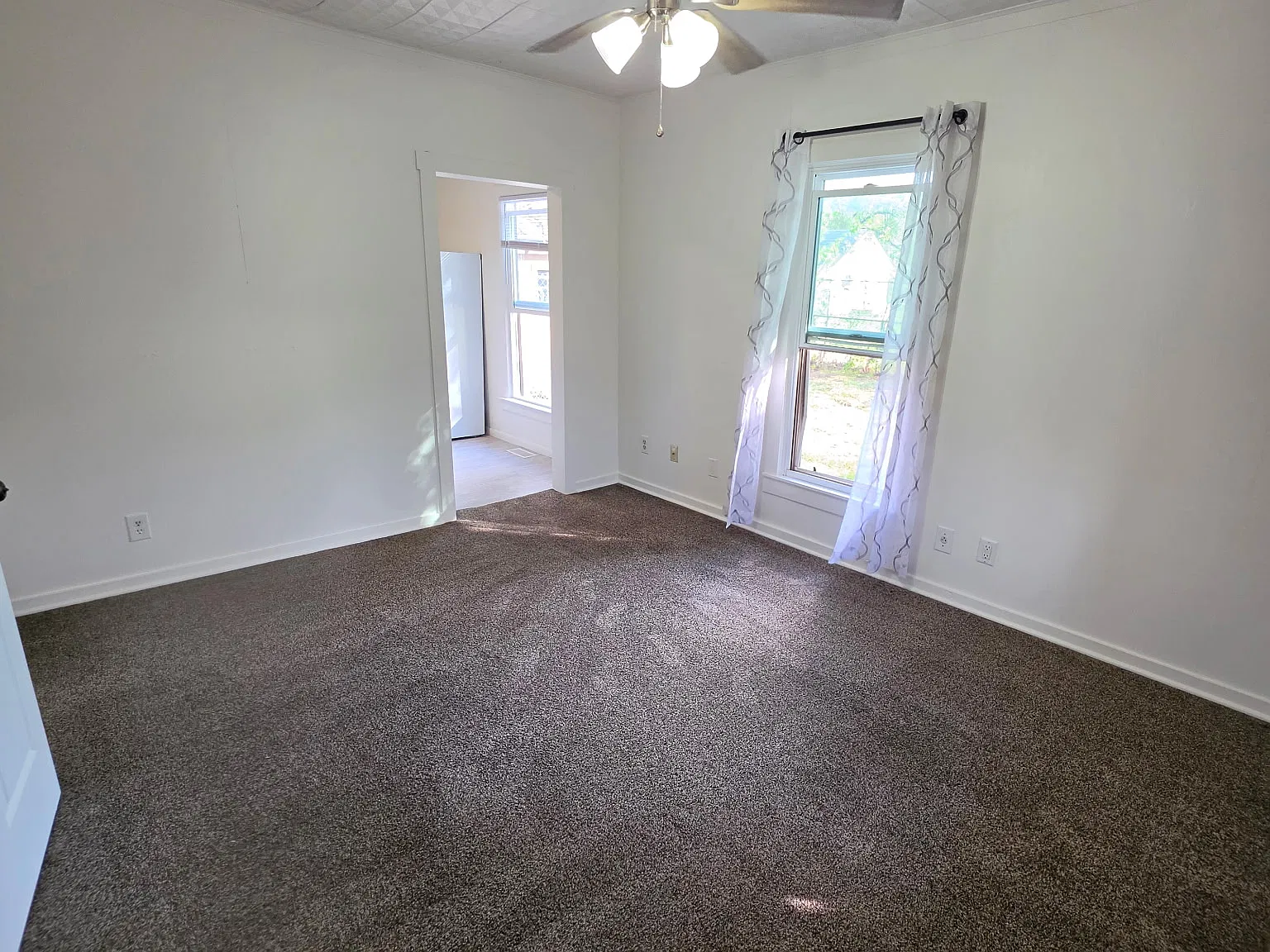 2 bed, 768 sqft, $1,095 — Photo 4