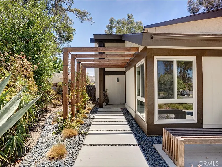 23891 Cypress Ln — Photo 33